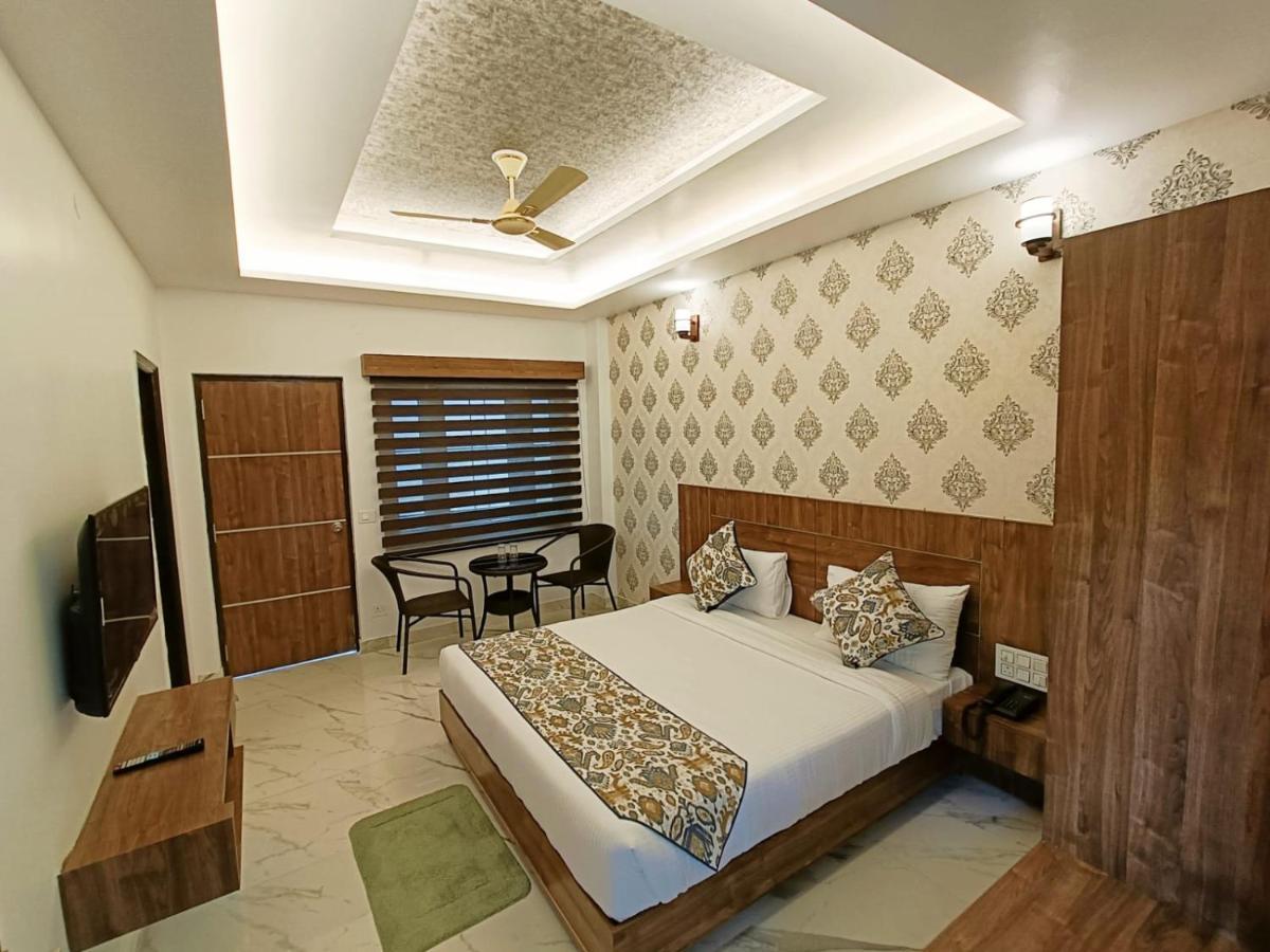 Hotel Cloud Inn, Nainital Rāmgarh エクステリア 写真